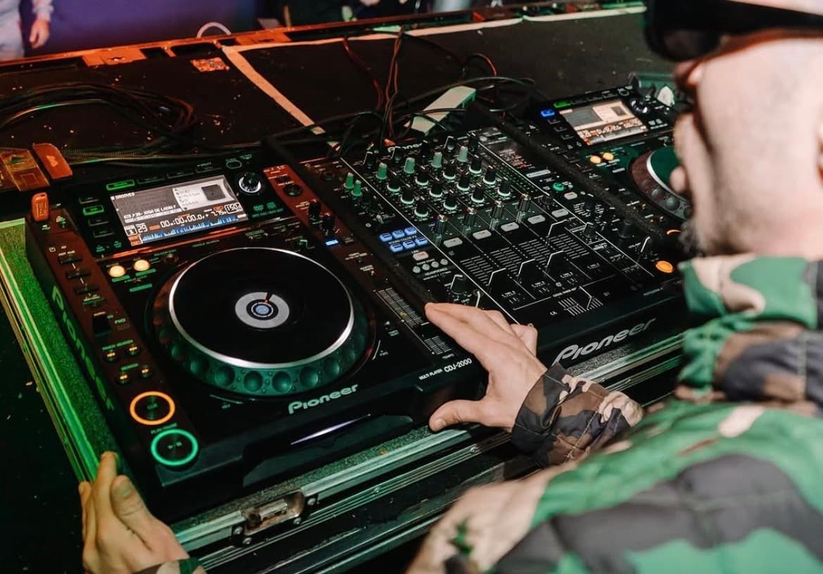 DJ Konhake em show
